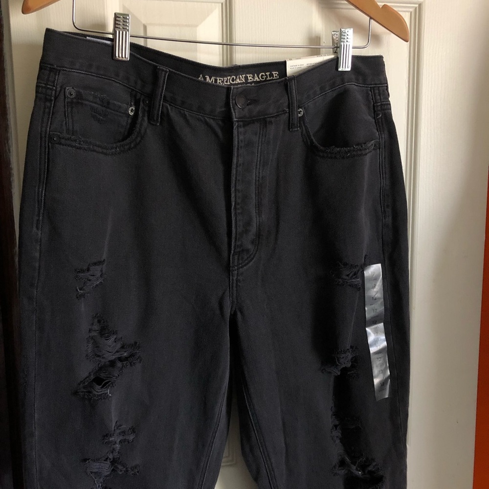 NWT Black American Eagle Mom Jeans🔥